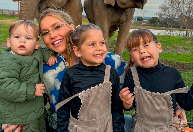 Virginia e os filhos Maria Flor, Maria Alice e José Leonardo
