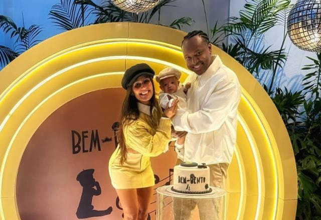 Thiaguinho e Carol Peixinho