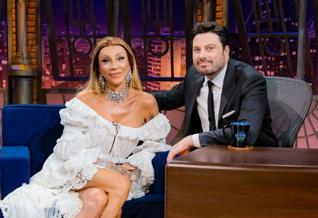 Maya Massafera e Danilo Gentili no The Noite