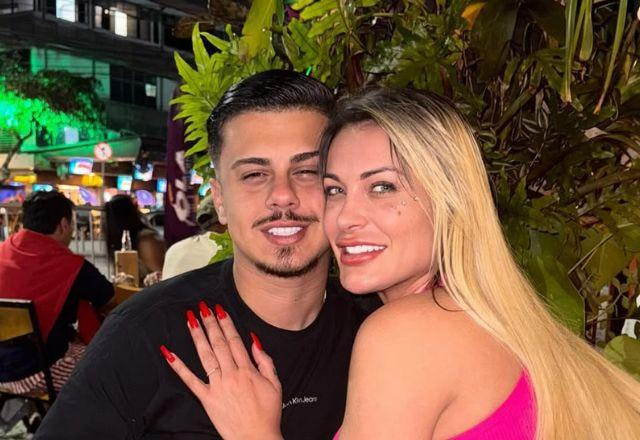 Andressa Urach fala sobre novo casamento, suspende parcerias e projeta futuro ao lado do marido