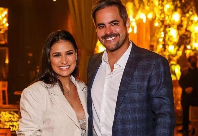 Simone Mendes e Kaká Diniz em foto