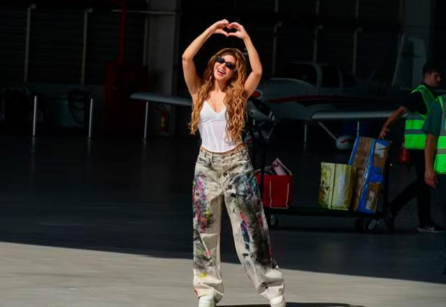 Shakira no aeroporto do Rio de Janeiro.