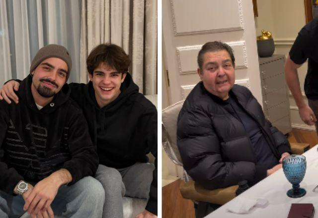 João e Rodrigo Silva postam para a foto, que ocupa metade do lado esquerdo. No lado direito, print do vídeo em que Faustão aparece.