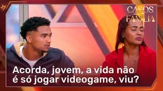 Pau quebra entre nora e sogra, e filho pastel só fica olhando Pau quebra entre nora e sogra, e filho pastel só fica olhando