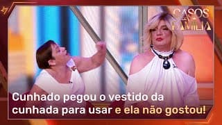 Mulher reprova homem de vestido e plateia reage: "Vai fazer amor!" | Casos de Família (06/11/25) Mulher reprova homem de vestido e plateia reage: "Vai fazer amor!" | Casos de Família (06/11/25)