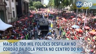 Mais de 700 mil foliões desfilam no Cordão da Bola Preta no Centro do Rio Mais de 700 mil foliões desfilam no Cordão da Bola Preta no Centro do Rio