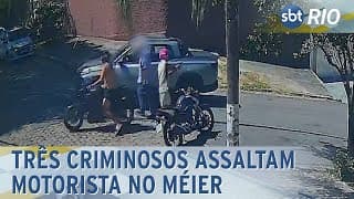 Três criminosos assaltam motorista no Méier Três criminosos assaltam motorista no Méier