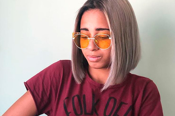 Mc Loma aparece loiríssima em foto