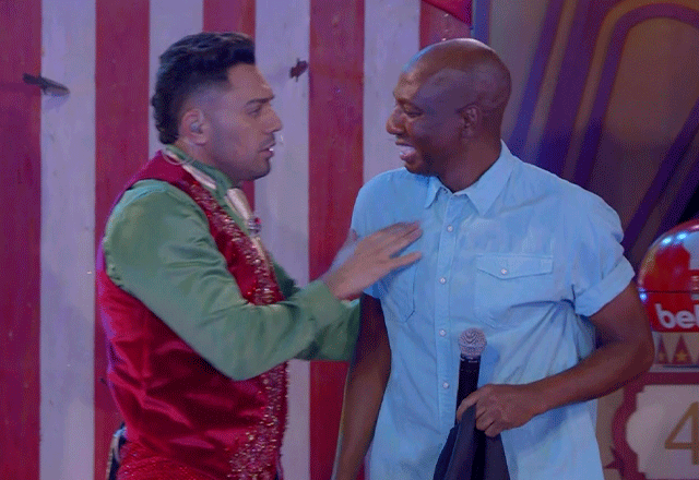 tiru abraçando amaral