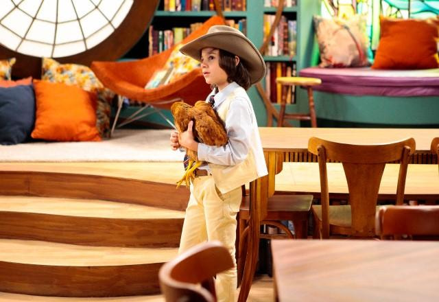 Benjamin com galinha