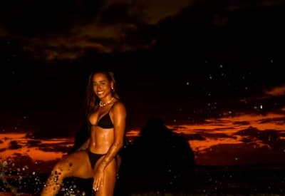 MC Lomma posa de biquíni em Fernando de Noronha: "Melhor fase"