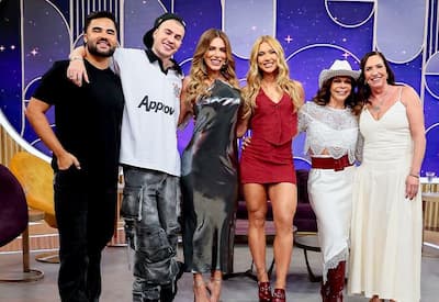 Sula Miranda relembra tragédia pessoal e fala sobre os 40 anos de carreira no Sabadou