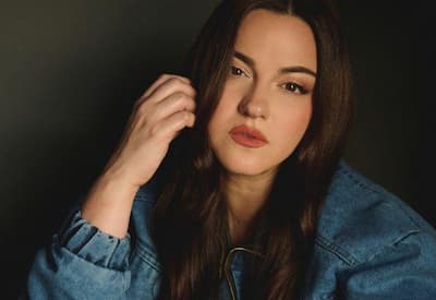 Maite Perroni rebate críticas ao peso e questiona pressão estética