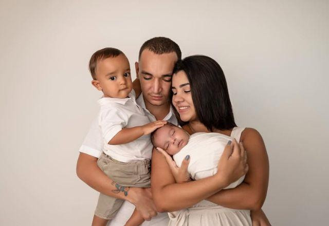 João Gomes faz declaração e agradece esposa Ary Mirelle