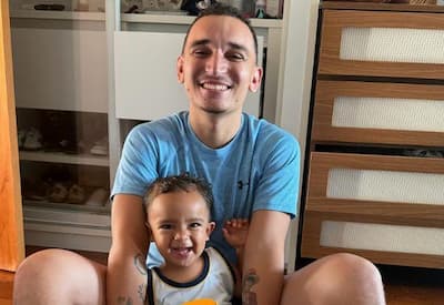 Ary Mirelle e João Gomes se derretem com primeiro dia de aula do filho