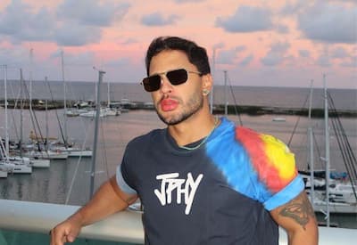 Lucas Guimarães revela que está curtindo o Carnaval em Recife: "Beijei"