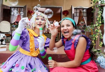 SBT Kids lança clipe "Bolinha de Sabão" e apresenta quebra-cabeça inédito na Abrin