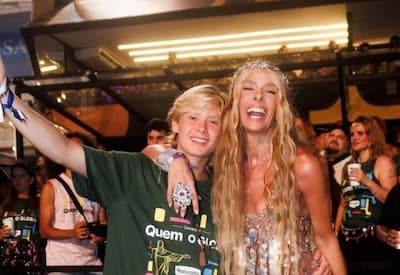 Adriane Galisteu se emociona ao falar sobre nova fase do filho, que vai estudar na Suíça