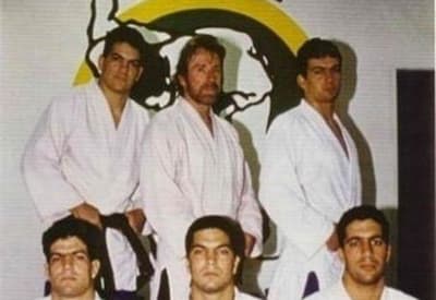Chuck Norris era faixa preta de jiu-jitsu e foi "apagado" por brasileiro