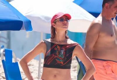 Luana Piovani é flagrada curtindo dia de sol em praia carioca